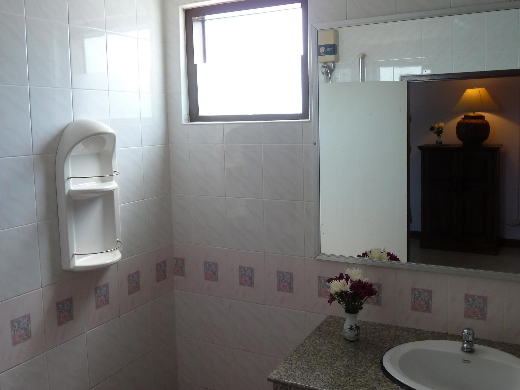 צ'אלונג Supergreen Hotel מראה חיצוני תמונה
